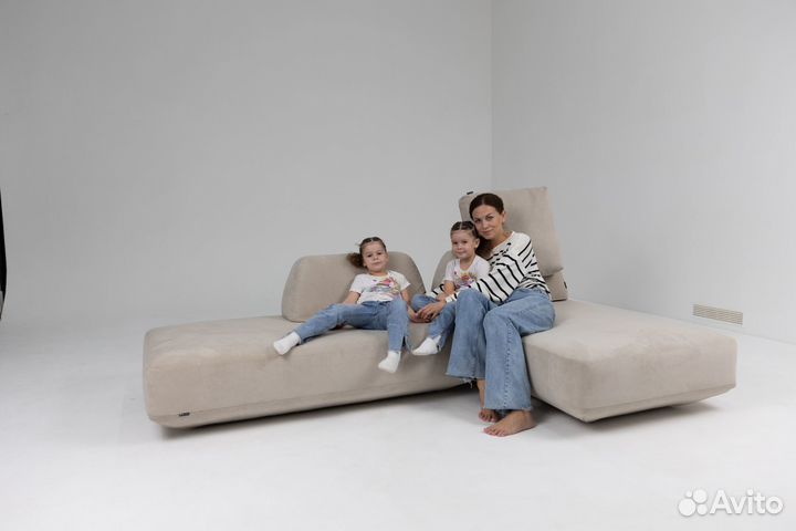 Диван со спальным местом 2700х1650 мм