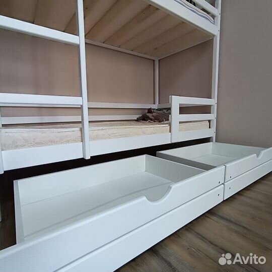 Кровать из массива Матрешка много ярусная