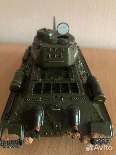 Готовая сборная модель танка T-34-85 Масштаба 1к35