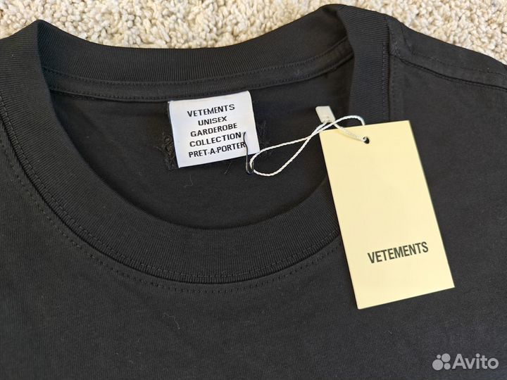 Футболка Vetements Devil Does Wear