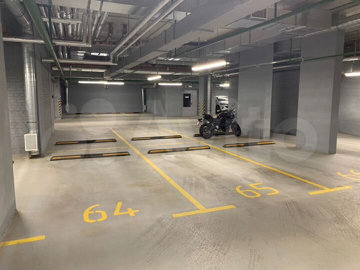 Машиноместо, 14 м²