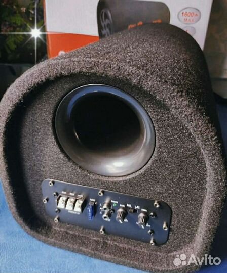 Сабвуфер активный автомобильный 