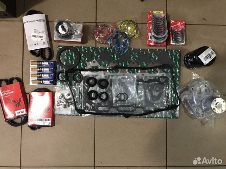 Комплект для ремонта двигателя Mitsubishi 4G18