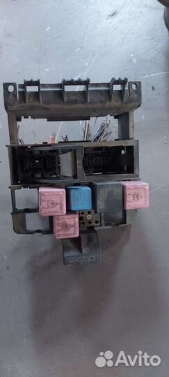 Блок реле на Mercedes W140