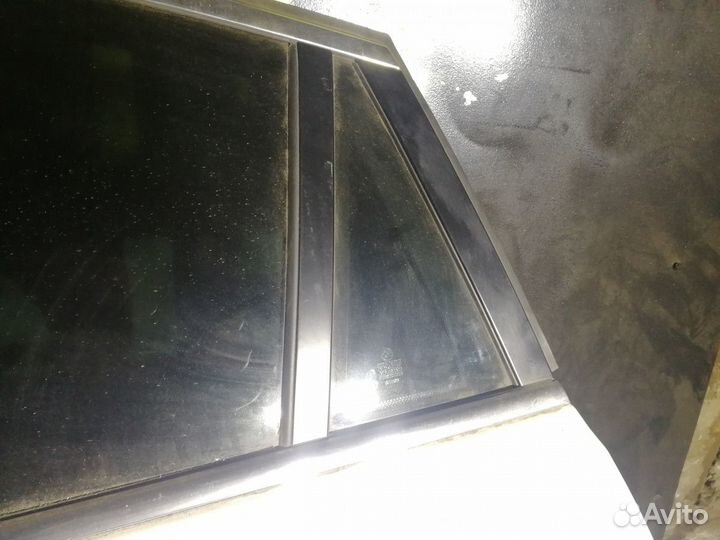 Форточка двери задней левой BMW X6 F16