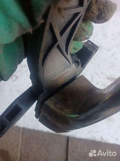 Ручка двери наружная задняя левая Lifan X60