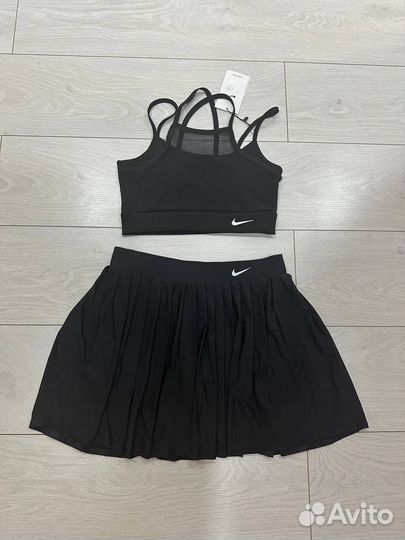 Комплект для тенниса и спорта Nike DRI-FIT