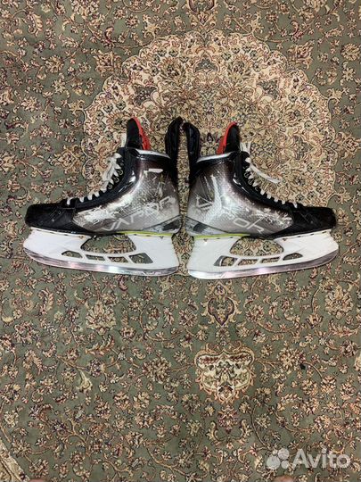 Хоккейные коньки bauer