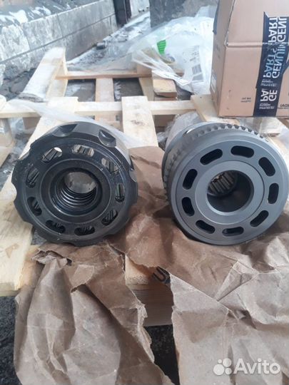 Качающий узел гидромотор редуктор Hitachi/zx350