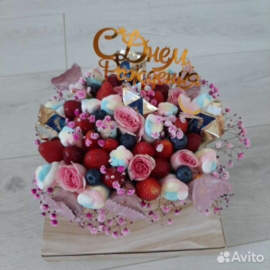 Съедобные сладкий букет в коробке с подсветкой