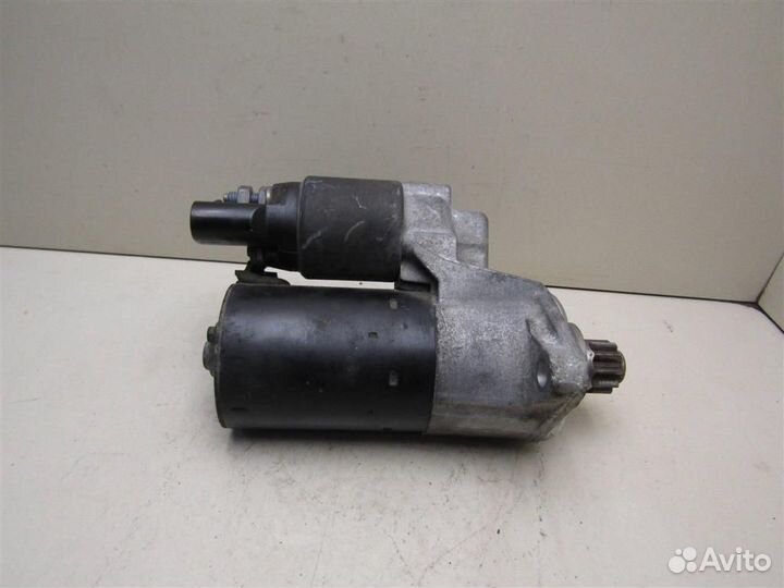 Стартер VW Golf V 2003-2009
