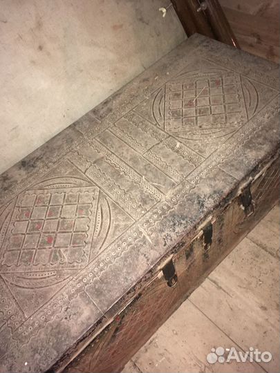 Большой сундук