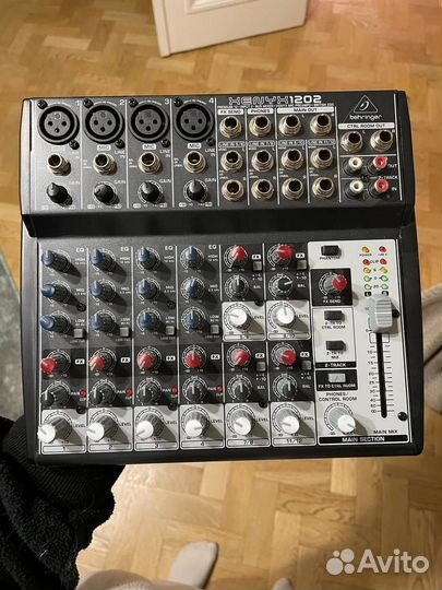 Behringer Xenyx 1202