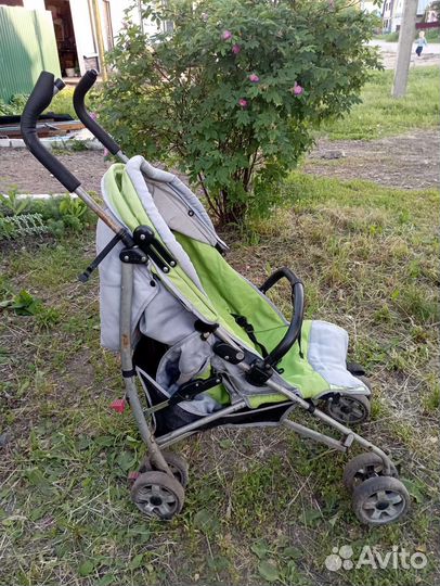 Детская прогулочная коляска