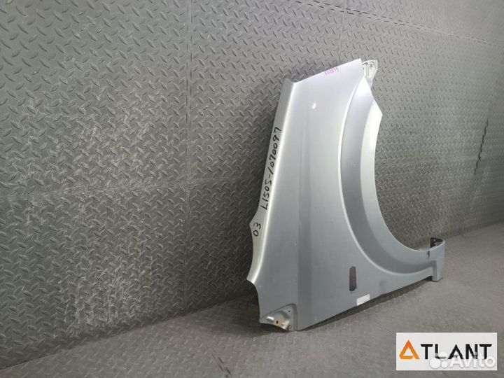 Крыло переднее правое daihatsu move