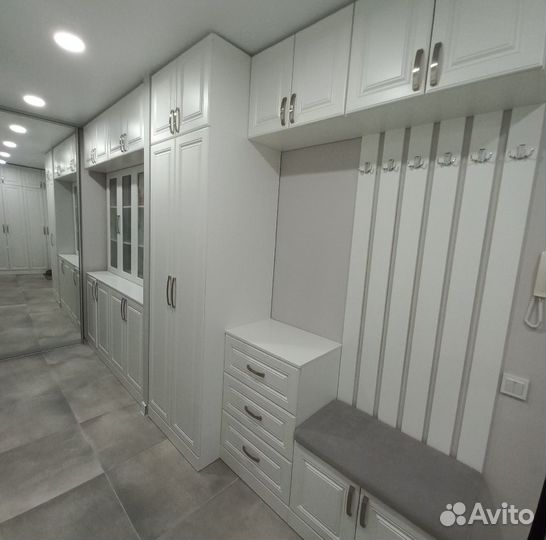 Шкаф распашной