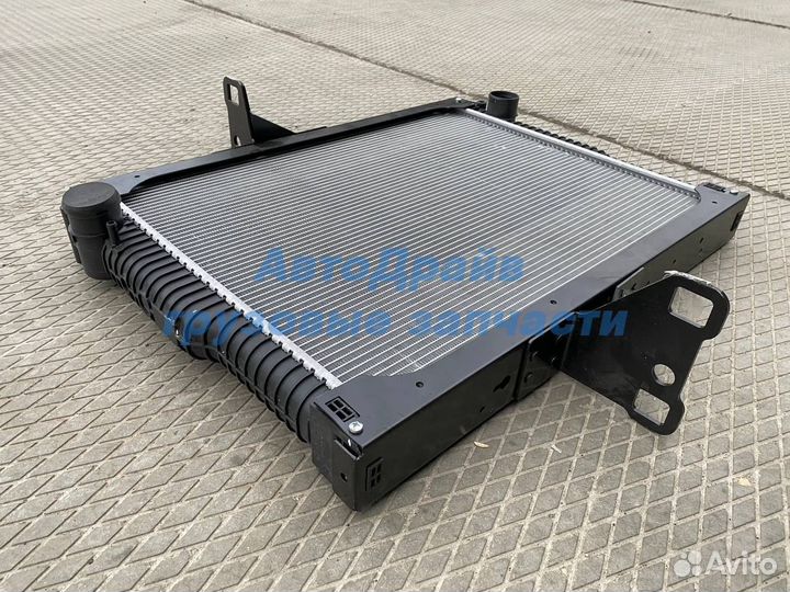 Радиатор Renault Midlum мотор DXI7