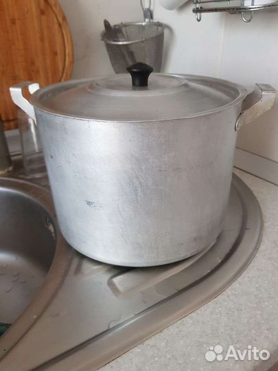 Кастрюля алюминиевая