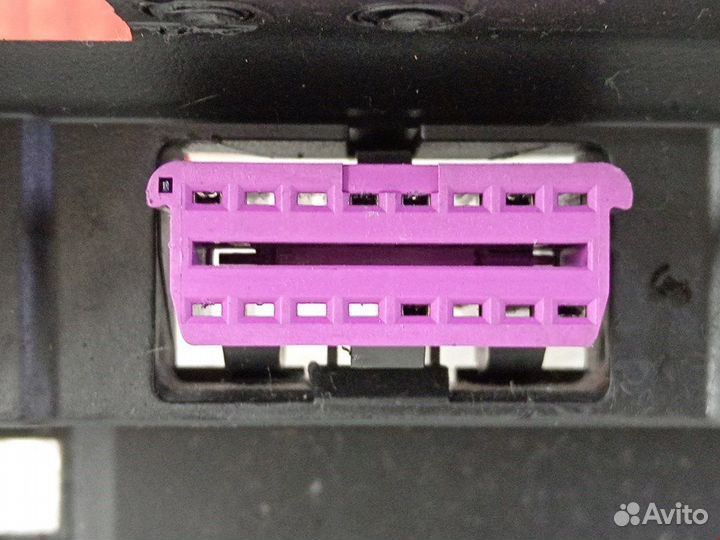 Подстаканник для Volkswagen Golf 4 1J0858601D