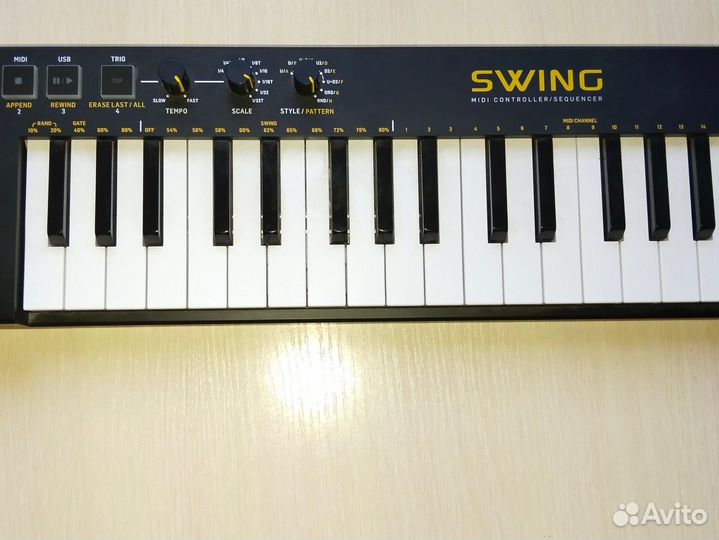 Midi клавиатура swing