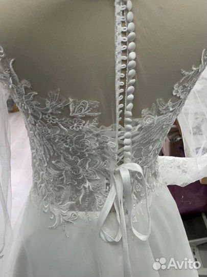 Свадебное платье
