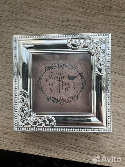 Хайлайтер для лица Pretty Vulgar