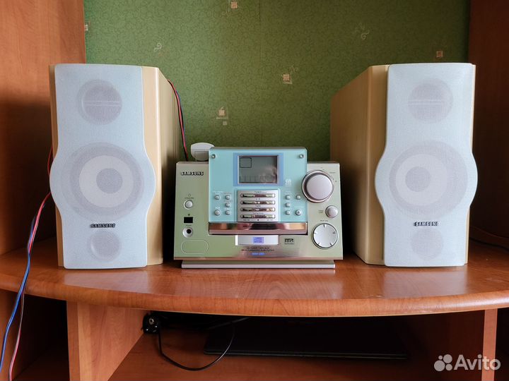 Музыкальная колонка