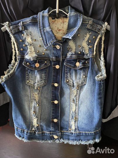 Джинсовая желетка