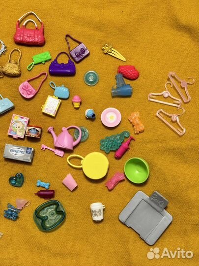 Одежда и акссесуары для Barbie, Rainbow High