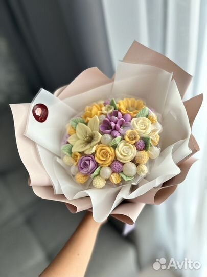 Букеты из шоколадных цветов