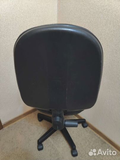 Компьютерное кресло