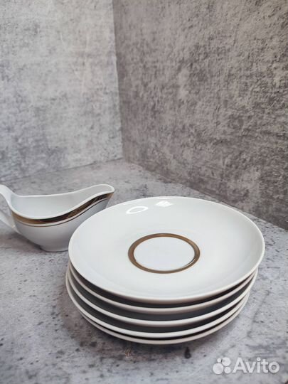 Блюдца фарфор Дулево СССР + соусник