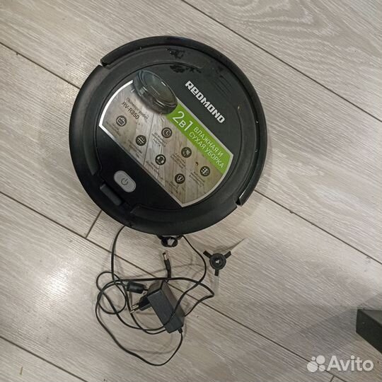 Робот пылесос redmond RV r 350