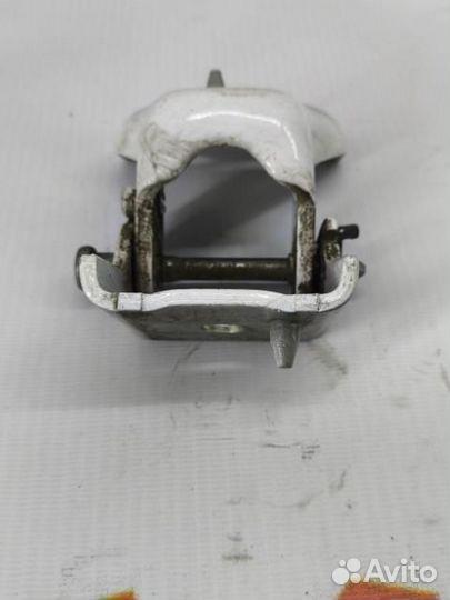 Петля двери передняя левая Citroen Berlingo фургон