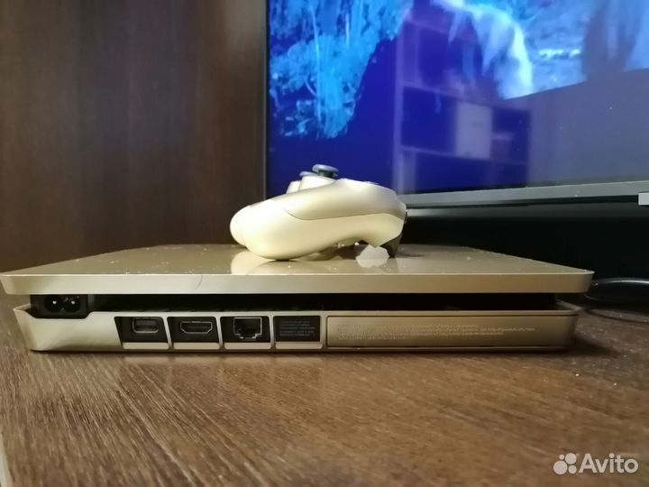Sony PlayStation 4 Slim Gold Edition