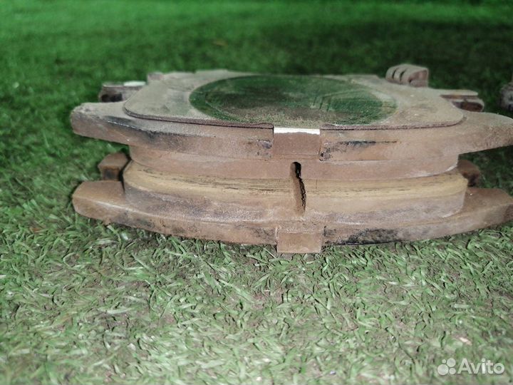 Колодки тормозные передние Lexus Rx300 MCU10