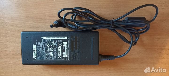 Зарядное устройство для ноута sony,asus,lenovo,hp