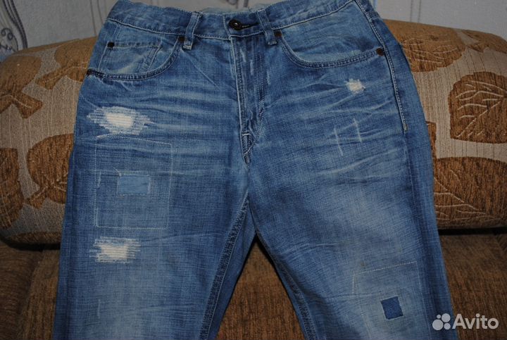 Продаю джинсы