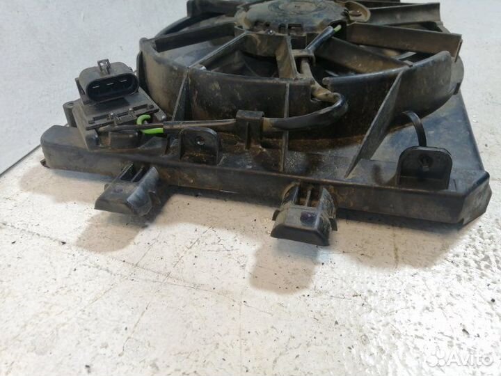 Диффузор вентилятора LADA Granta 2190 2011