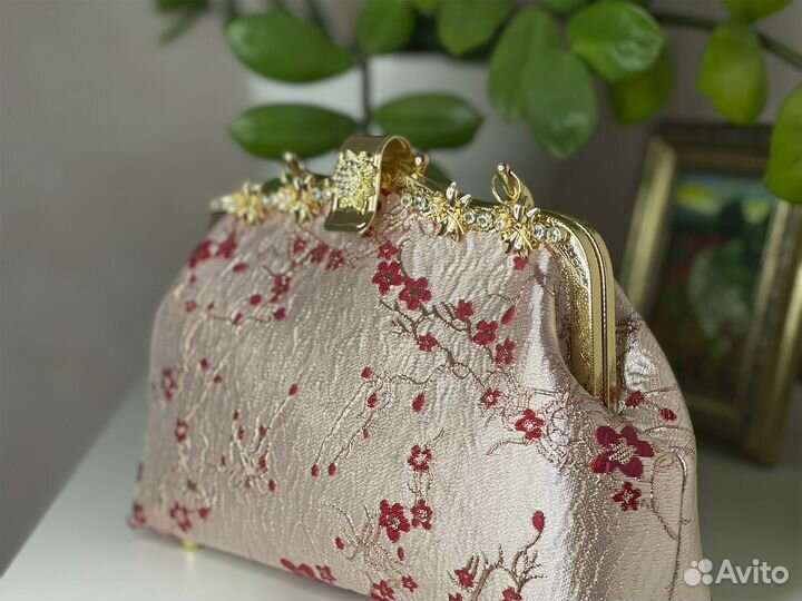 Сумка женская винтажная новая через плечо