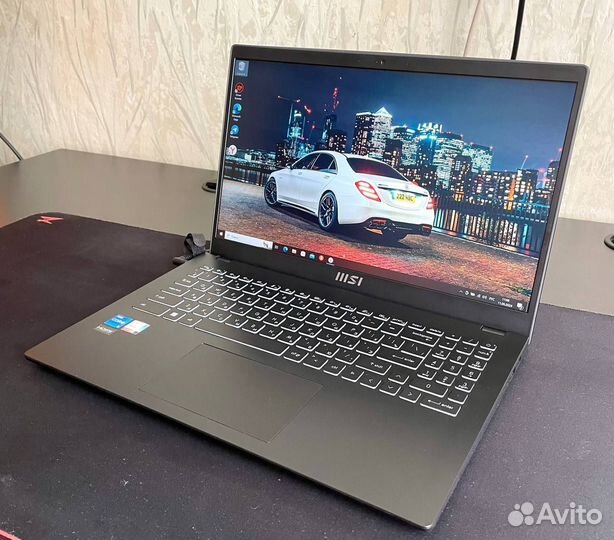 Ноутбук MSI Modern 15 B12M-210RU
