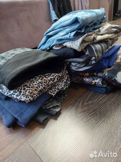 Одежда 2 пакета. Почти все вещи новые. 42-44