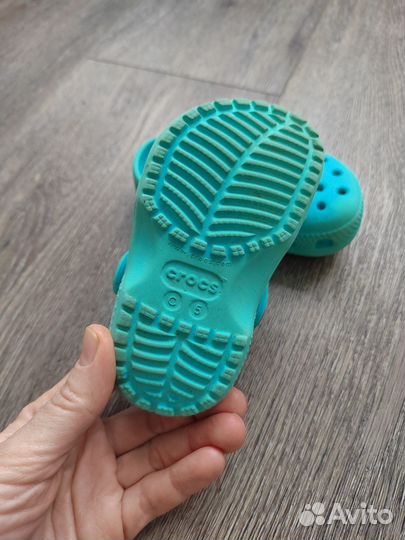 Crocs 21-22