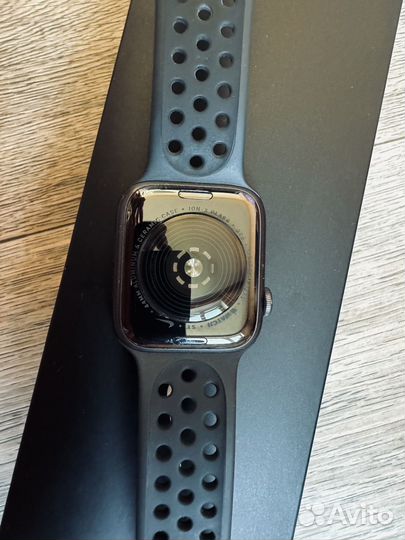 Apple watch se Nike 44 mm