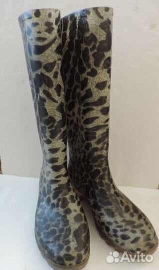 Резиновые сапожки