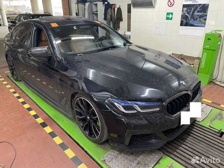 Лобовое стекло BMW 5 G30 рестайлинг
