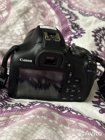 Фотоаппарат canon EOS 2000 Kit