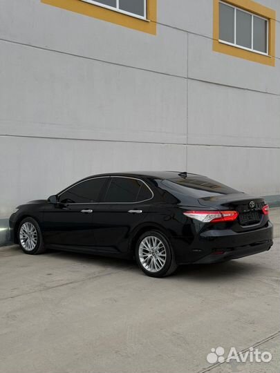 Toyota Camry 2.5 AT, 2019, 130 000 км
