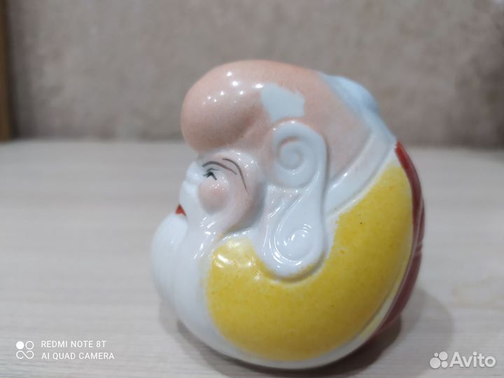 Статуэтка мудрец