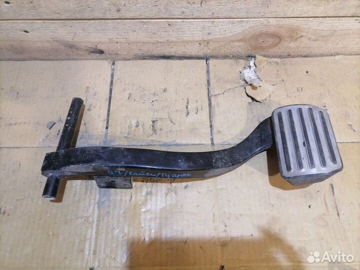 Педаль тормоза Audi Q7